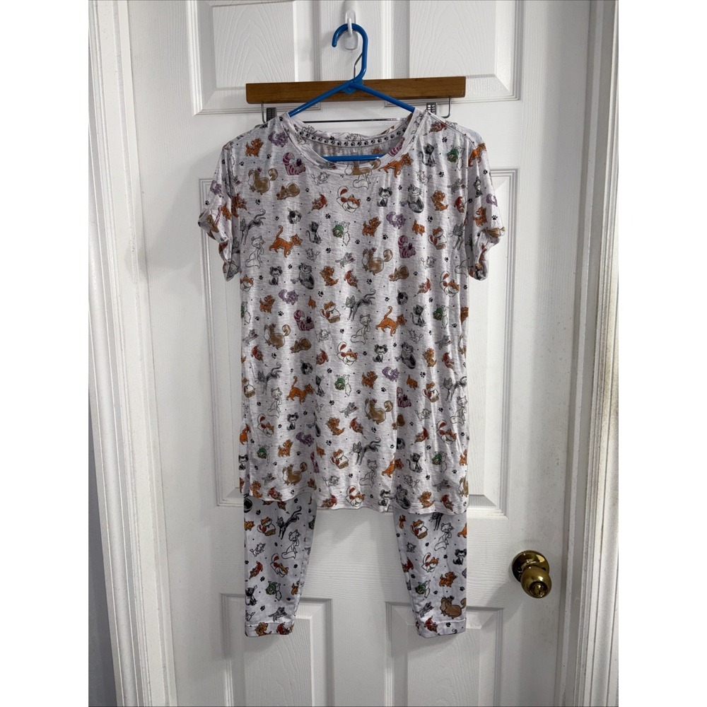 Official Disney Cats Women's Pajama Top & Leggings Size Small